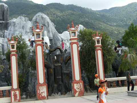 Chùa Linh Phong - Ngôi chùa trẻ bên dòng suối Tiên Du, địa chỉ du lịch văn hóa tâm linh Ninh Hòa, Khánh Hòa