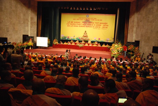 Hà Nội: Bế giảng khoá V và khai giảng khoá VI Học viện PGVN tại Hà Nội