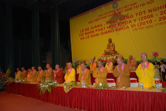 Hà Nội: Bế giảng khoá V và khai giảng khoá VI Học viện PGVN tại Hà Nội