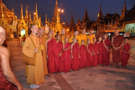 Chùm ảnh: Đoàn GHPGVN thăm Myanmar