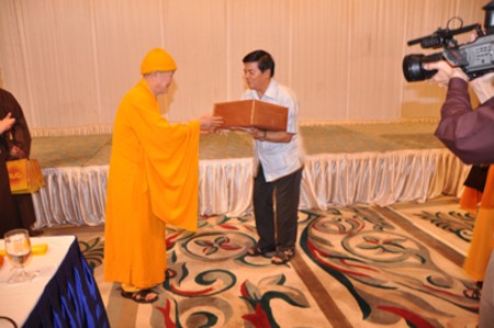 Chùm ảnh: Đoàn GHPGVN thăm Myanmar