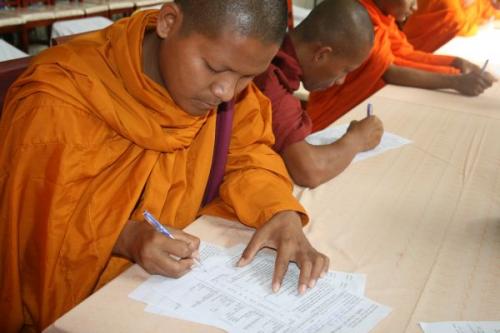 Khởi động hiến máu đón chào hội thảo Phật giáo toàn quốc 2010