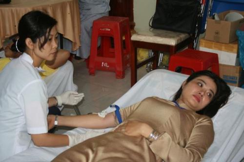 Khởi động hiến máu đón chào hội thảo Phật giáo toàn quốc 2010