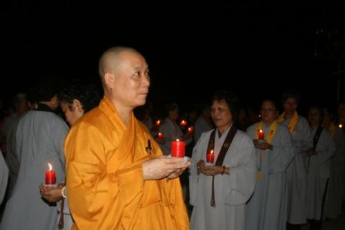Chùm ảnh đêm thắp nến mầu nhiệm chùa Phật Quang Sơn, tỉnh Lạng Sơn
