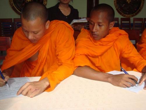 Khởi động hiến máu đón chào hội thảo Phật giáo toàn quốc 2010