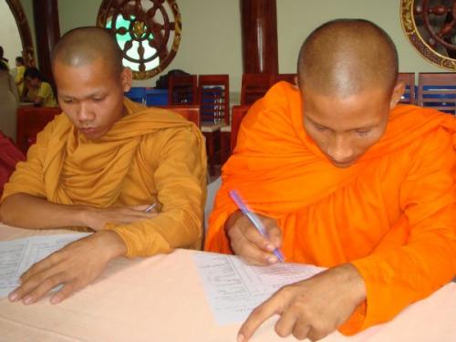 Khởi động hiến máu đón chào hội thảo Phật giáo toàn quốc 2010