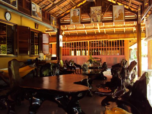 Xin mời bạn tới