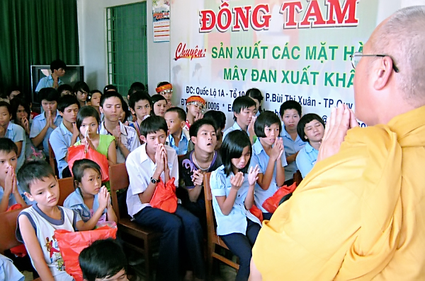 Bình Định: Tịnh Xá Ngọc Sơn Tổ Chức Trung Thu