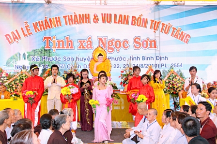 Đại Lễ Vu Lan Bốn Tự Tứ Tăng