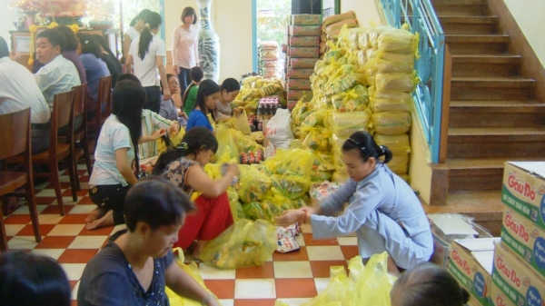 Bằng tất cả tấm lòng