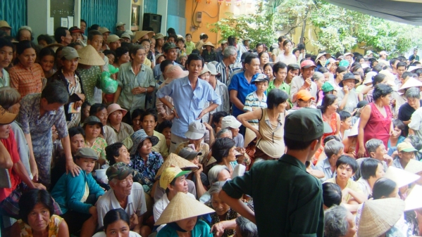 Bằng tất cả tấm lòng