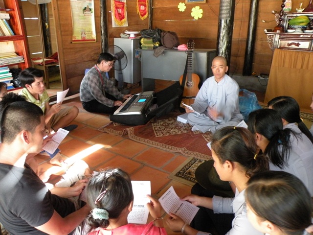 Trăng Mùa Tây Nguyên