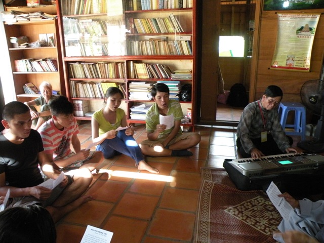 Trăng Mùa Tây Nguyên