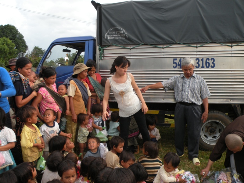 Trăng Mùa Tây Nguyên