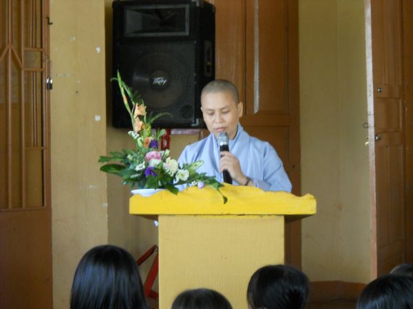 Đắk Lắk: Khai giảng khóa tu Những búp sen non tại chùa Linh Sơn