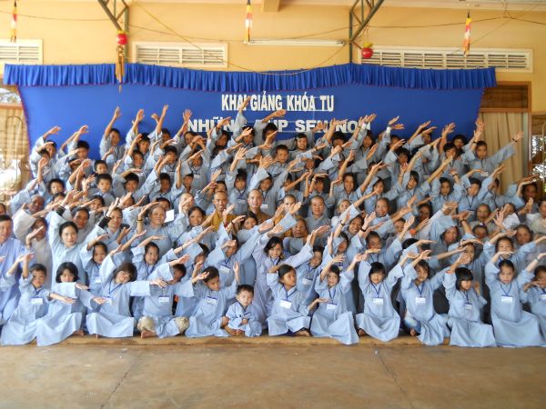 Đắk Lắk: Khai giảng khóa tu Những búp sen non tại chùa Linh Sơn