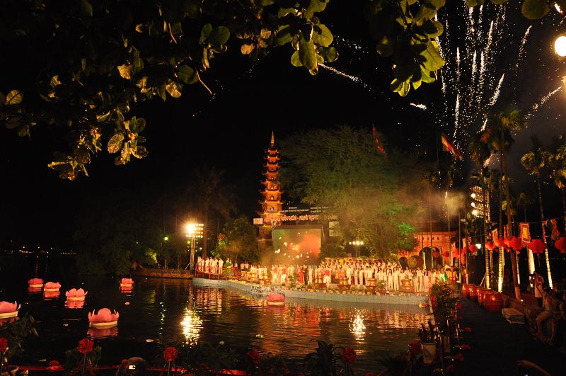 Giao lưu hòa điệu văn hóa – Khát vọng hòa bình