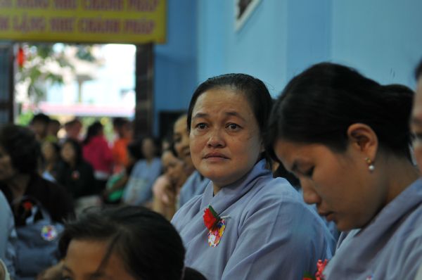 Hơn 1000 Phật tử dự lễ khai thỉnh Đại hồng chung và đại lễ Vu lan &quot;Ấm áp tình thương&quot; tại chùa Giác Nguyên - Tp. HCM