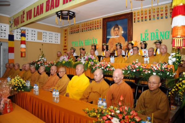 TP.HCM - Lễ dâng Pháp Y tại Tổ đình Ấn Quang