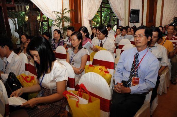 Chùm ảnh: Hội thảo khoa học &quot;Văn học, Phật giáo với 1000 năm Thăng Long&quot;
