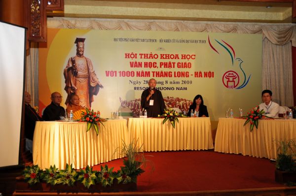 Chùm ảnh: Hội thảo khoa học &quot;Văn học, Phật giáo với 1000 năm Thăng Long&quot;