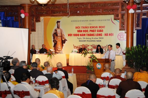 Chùm ảnh: Hội thảo khoa học &quot;Văn học, Phật giáo với 1000 năm Thăng Long&quot;