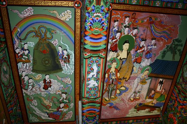 Trang trí màu sơn Korea