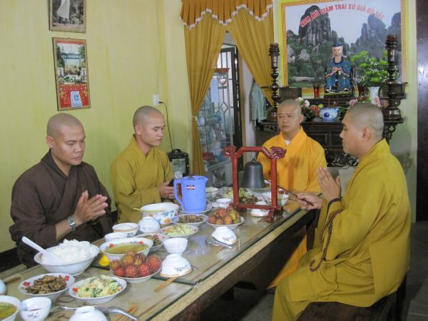 Những bữa cơm thâm tình