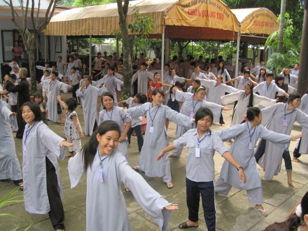 Chùm ảnh sinh hoạt khóa tu Hương sen mùa hạ