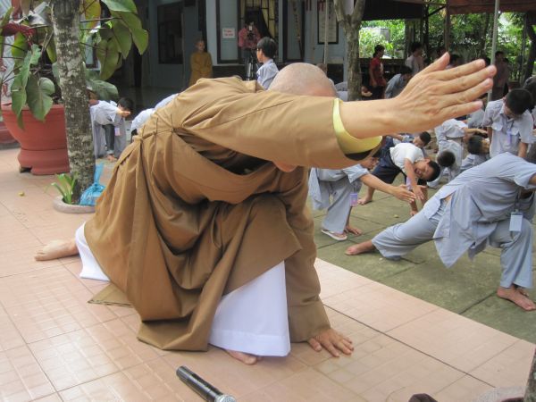 Chùm ảnh sinh hoạt khóa tu Hương sen mùa hạ