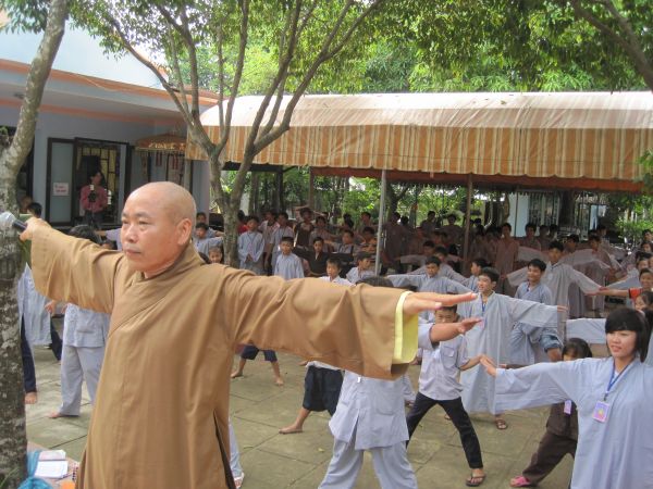 Chùm ảnh sinh hoạt khóa tu Hương sen mùa hạ