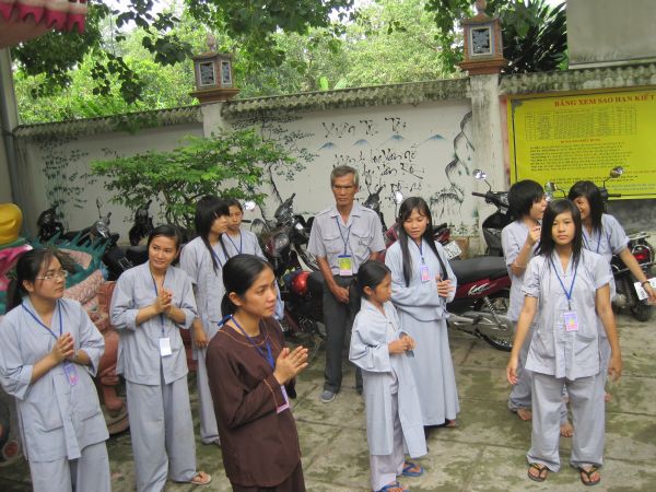 Chùm ảnh sinh hoạt khóa tu Hương sen mùa hạ