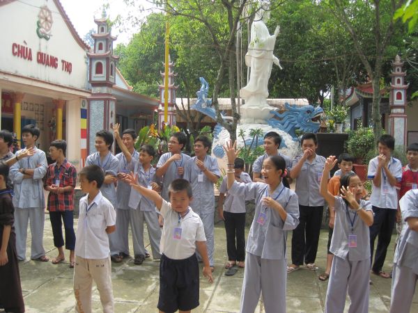 Chùm ảnh sinh hoạt khóa tu Hương sen mùa hạ
