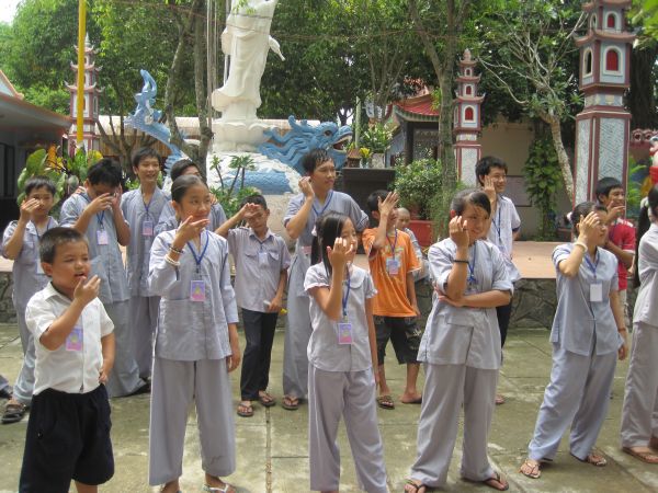 Chùm ảnh sinh hoạt khóa tu Hương sen mùa hạ