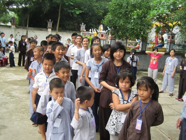 Chùm ảnh sinh hoạt khóa tu Hương sen mùa hạ