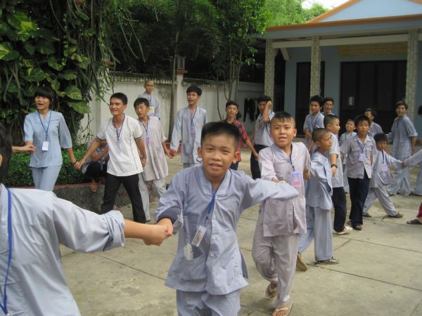 Chùm ảnh sinh hoạt khóa tu Hương sen mùa hạ