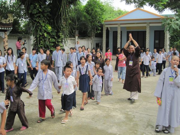 Chùm ảnh sinh hoạt khóa tu Hương sen mùa hạ