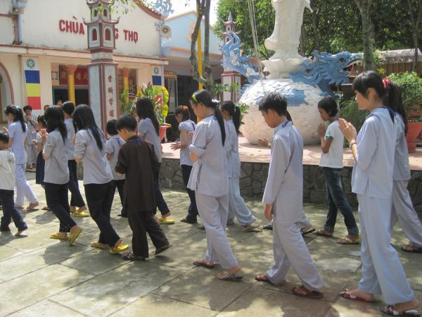 Chùm ảnh sinh hoạt khóa tu Hương sen mùa hạ
