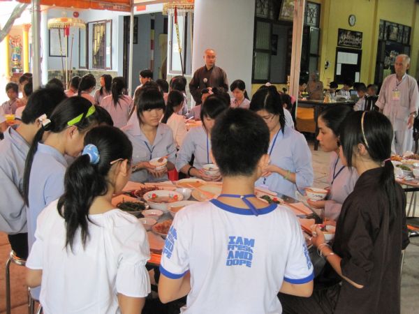 Những bữa cơm thâm tình
