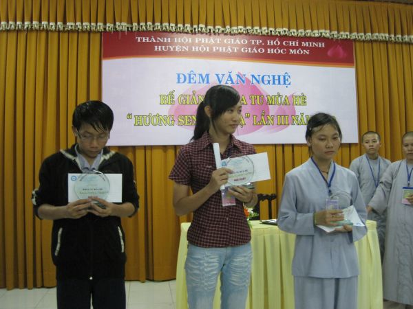 Trọn niềm hiếu đạo