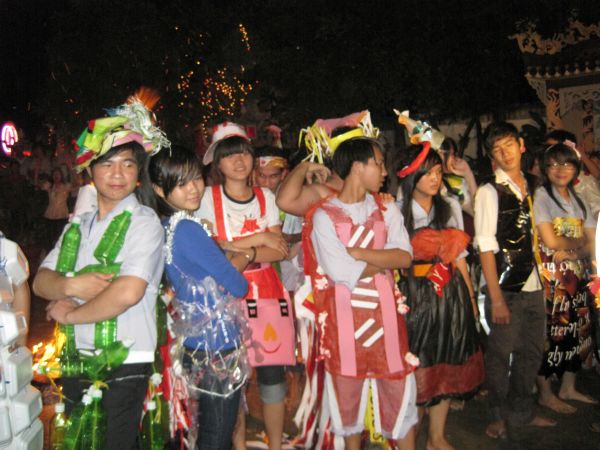 Khóa tu Hương sen mùa hạ làm lễ kết khóa