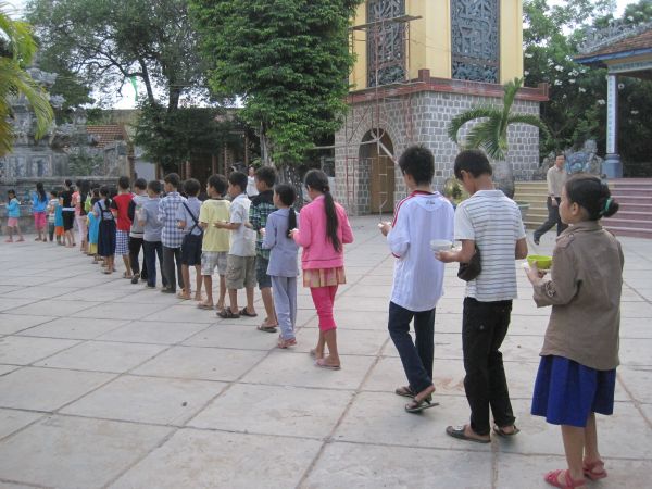 Hương hội hè – ngày đầu vào trại