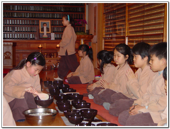 Việt - Hàn Phật giáo cùng quan tâm đến thế hệ Thanh thiếu niên
