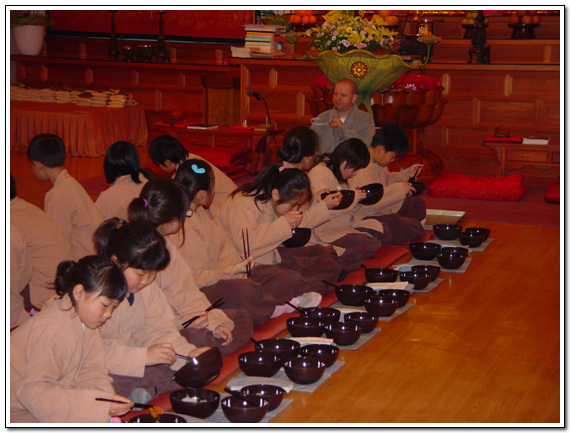 Việt - Hàn Phật giáo cùng quan tâm đến thế hệ Thanh thiếu niên