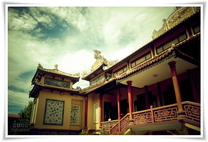 Nét chùa Huế