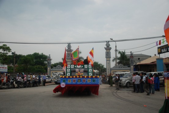 Bắc Ninh: Phụng nghinh long vị tám vị vua triều Lý