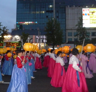 Lịch sử lễ hội đèn hoa sen (Yeondeunghoe - Lotus Lanterns) Hàn Quốc