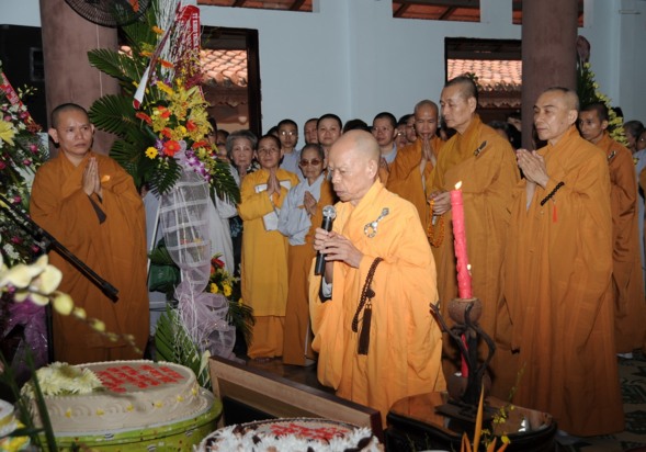 Khánh tuế, mừng sinh nhật thứ 93 HT Thích Minh Châu