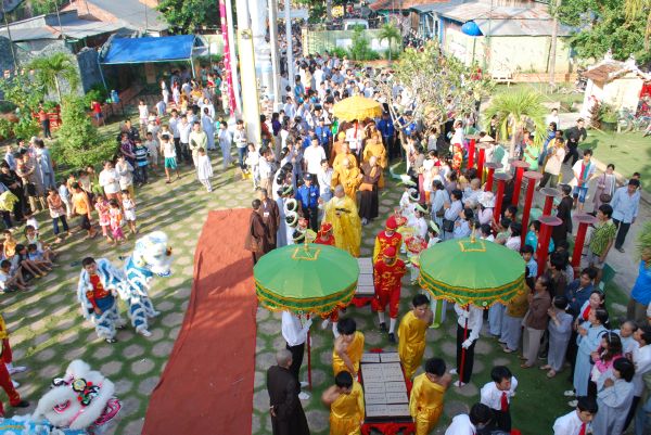 Đồng Tháp: Lễ cung rước Đại tạng kinh và húy kỵ ân sư tại Chùa Quan Âm