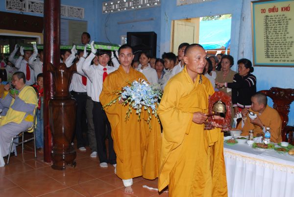 Đồng Tháp: Lễ cung rước Đại tạng kinh và húy kỵ ân sư tại Chùa Quan Âm